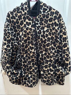 Faded Glory Leopard Print Teddy Jacket in Tan and Black